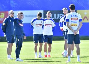 live-suedia-–-romania,-debut-in-nations-league,-la-primul-meci-oficial-al-lui-gica-hagi