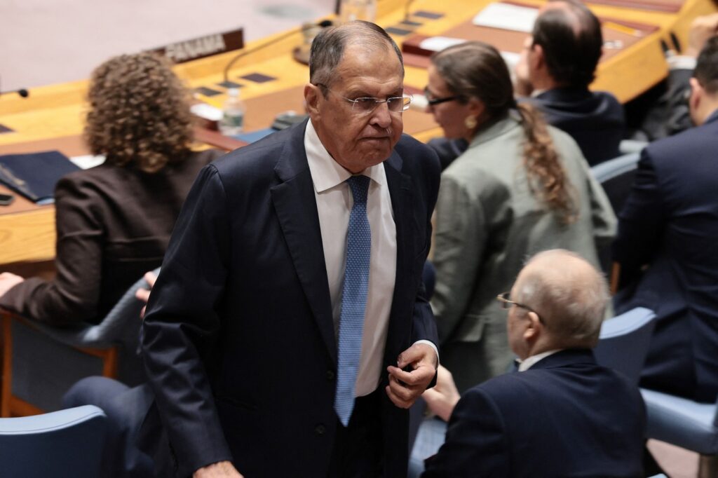 video-serghei,-stiu-ca-asculti-spune-i-sefului-tau-politicianul-polonez-care-l-a-confruntat-pe-lavrov,-in-mod-direct,-la-onu-–-hotnews.ro