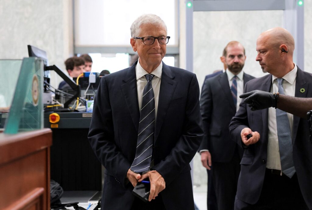 scenariul-apocaliptic-al-lui-bill-gates-despre-ai:-1-miliard-de-morti-–-hotnews.ro