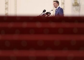 comunitatea-italiana-din-romania-se-dezice-de-actiunea-in-instanta-impotriva-desemnarii-lui-siegfried-muresan-nu-vrem-sa-intervenim-in-politica-–-hotnews.ro