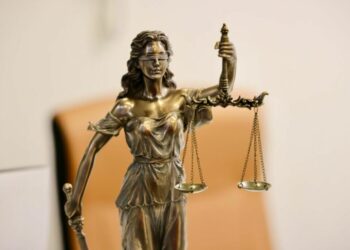 grindeanu,-simion-si-ivan-acuzati-de-tradare,-dupa-ce-ambasadoarea-sua-in-grecia-a-declarat-ca-sua-ar-fi-fost-implicata-in-demiterea-guvernului-bolojan