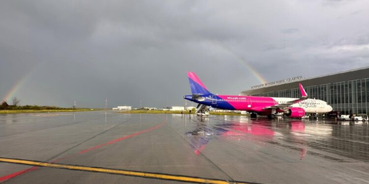 lovitura-pentru-olteni!-wizz-air-taie-masiv-din-zborurile-de-pe-aeroportul-craiova