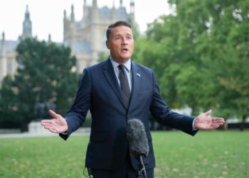 ministrul-apararii-din-marea-britanie-numeste-cea-mai-mare-amenintare-la-adresa-securitatii-tarii-fara-nicio-urma-de-indoiala-–-hotnews.ro