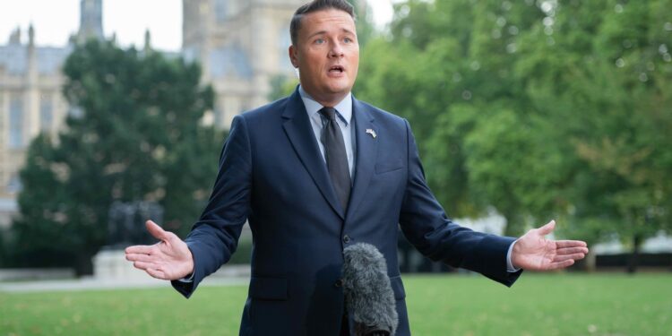 ministrul-apararii-din-marea-britanie-numeste-cea-mai-mare-amenintare-la-adresa-securitatii-tarii-fara-nicio-urma-de-indoiala-–-hotnews.ro