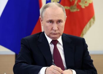rusia-isi-mareste-efectivele-armatei-si-bugetul-militar-pentru-2027.-putin-a-semnat-decretul