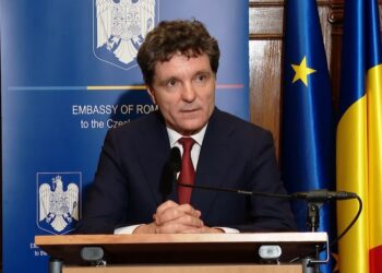 nicusor-dan-obliga-viitorul-premier-desemnat-sa-nu-coopteze-aur-la-guvernare