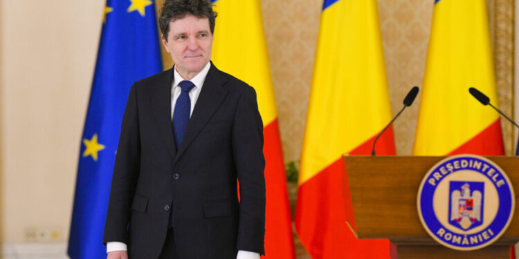 nicusor-dan-inchide-usa-aur-si-anticipatelor:-nu-ne-jucam-cu-tara-luni-desemneaza-un-nou-premier.-ce-spune-despre-ratingul-romaniei