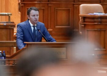 a-venit,-a-glumit,-a-mintit-si-apoi-a-fugit.-atacul-lui-siegfried-muresan-la-sorin-grindeanu