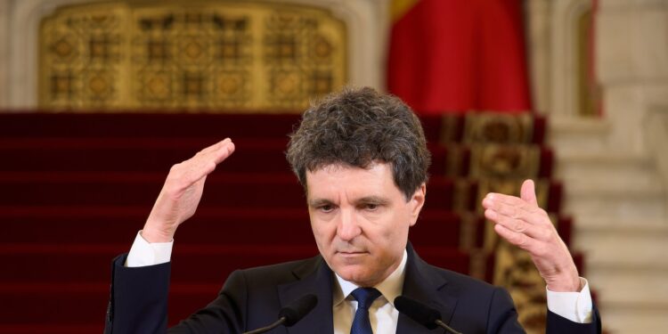 nicusor-dan:-noua-milioane-de-romani-sunt-pe-tiktok-presedintele,-avertisment-privind-doua-realitati-paralele-–-hotnews.ro