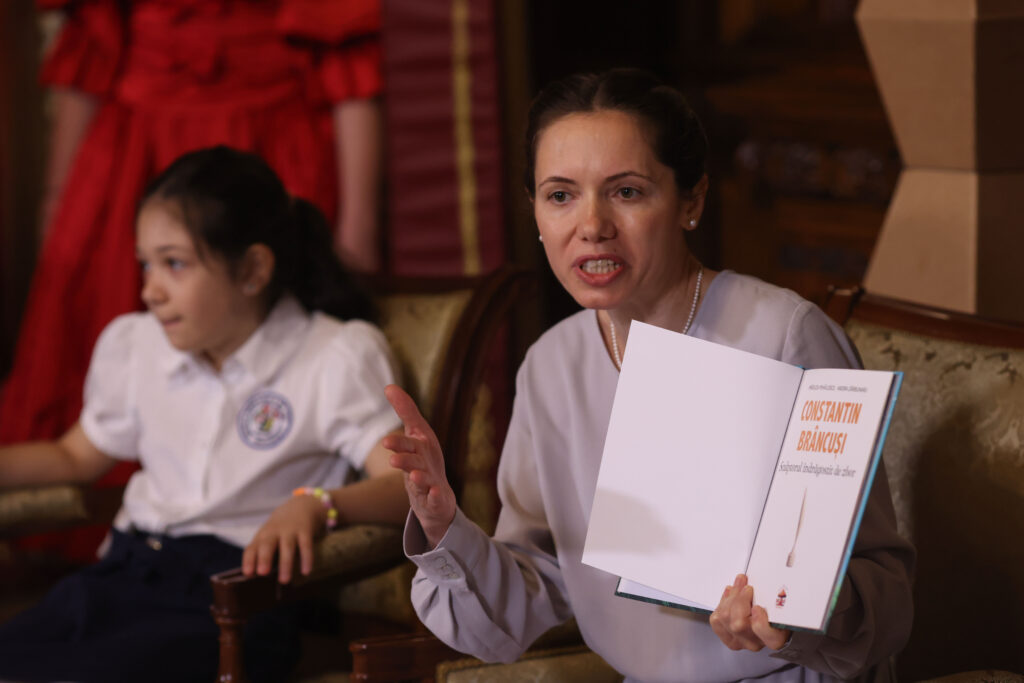 mirabela-gradinaru,-mesaj-cu-sinceritate-despre-vizitele-cu-cei-doi-copii-in-miez-de-noapte-la-doctor-–-hotnews.ro