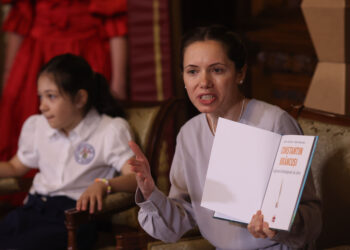 mirabela-gradinaru,-mesaj-cu-sinceritate-despre-vizitele-cu-cei-doi-copii-in-miez-de-noapte-la-doctor-–-hotnews.ro