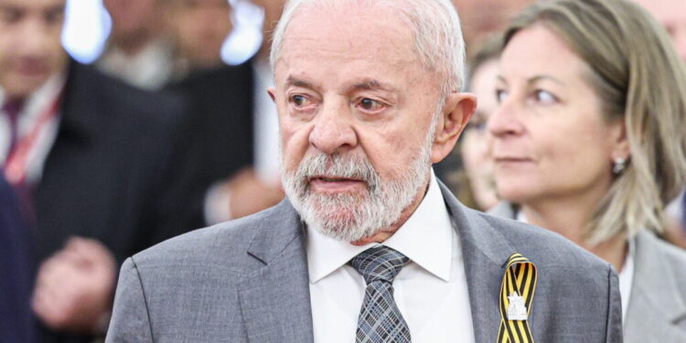 alegeri-prezidentiale-cu-miza-uriasa-in-brazilia.-peste-150-de-milioane-de-alegatori-sunt-asteptati-la-urne