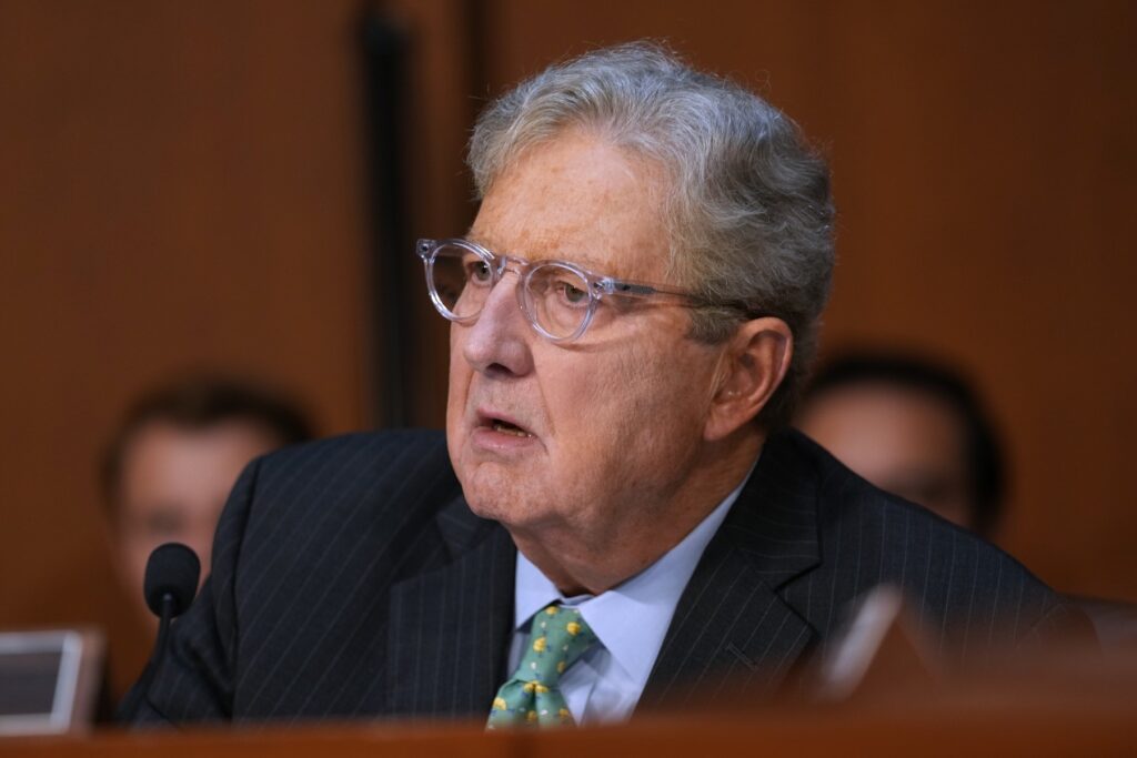 trump,-criticat-de-un-prieten-din-partidul-republican-dupa-ce-a-publicat-numarul-unui-senator:-poate-trece-de-la-zero-la-nesimtit-in-circa-trei-secunde-–-hotnews.ro