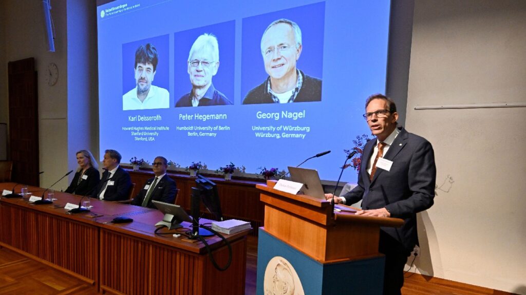trei-cercetatori-au-castigat-nobelul-pentru-medicina-2026.-ce-este-optogenetica