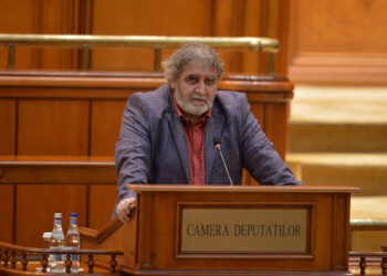 varujan-pambuccian,-liderul-grupului-minoritatilor-nationale,-face-apel-la-parlamentari-sa-ia-o-decizie,-indiferent-de-ceea-ce-dicteaza-conducerea-partidelor