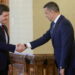 prima-reactie-a-lui-sorin-grindeanu-dupa-desemnarea-lui-luca-niculescu:-continua-sa-sfideze-matematica-parlamentara-/-liderul-psd-vorbeste-despre-alegeri-anticipate