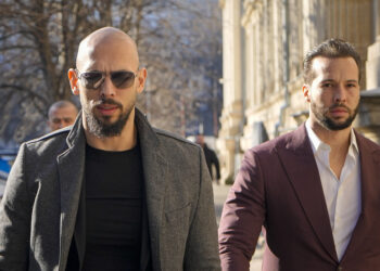 cum-ademeneau-fratii-tate-femei-sa-vina-in-romania-procurorii-britanici-descriu-metoda-pe-care-o-foloseau-–-hotnews.ro
