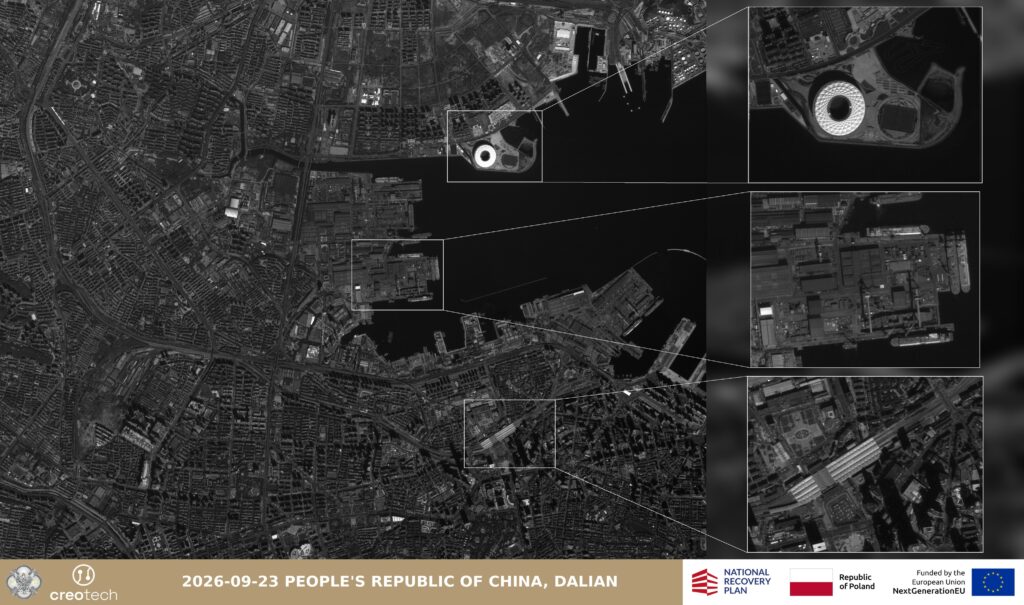 un-obiect-deosebit-de-interesant-noua-arma-pe-care-china-o-construieste-intr-un-port,-surprinsa-de-un-satelit-spion-polonez,-recent-lansat-–-hotnews.ro