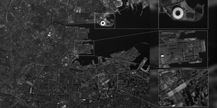 un-obiect-deosebit-de-interesant-noua-arma-pe-care-china-o-construieste-intr-un-port,-surprinsa-de-un-satelit-spion-polonez,-recent-lansat-–-hotnews.ro