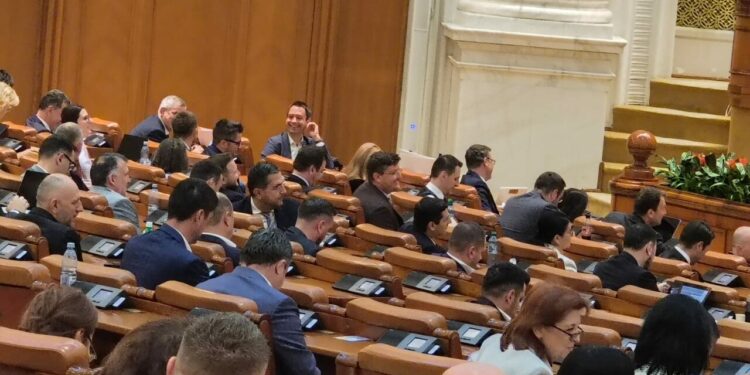 deputatul-alexandru-dimitriu-(usr)-sustine-cu-tarie-taria,-dar-spune-ca-productia-nu-trebuie-incurajata.-adrian-caciu-ii-transmite-sa-puna-mana-pe-carte