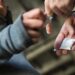 proiect-depus-la-senat:-fara-inchisoare-pentru-detinerea-de-droguri-pentru-consum-propriu