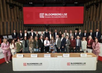 bucurestiul,-inclus-pentru-prima-data-in-programul-de-formare-al-lui-michael-bloomberg.-ciucu:-voi-primi-asistenta-pentru-dezvoltarea-unor-politici-de-mobilitate