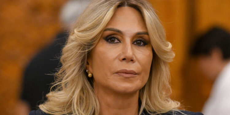 raluca-turcan,-despre-sorin-grindeanu:-o-lipsa-de-coerenta-mai-mare-rar-poti-sa-vezi-in-politica.-ce-spune-despre-luca-niculescu
