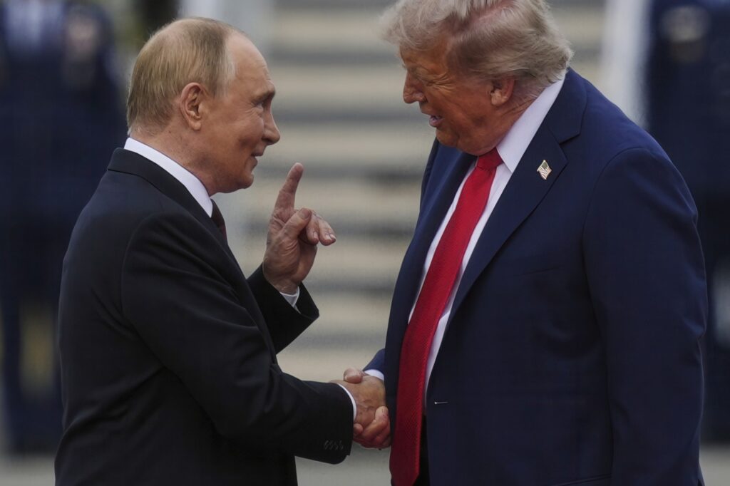 trump,-anunt-soc:-permite-rusiei-sa-vanda-imediat-3000000-de-tone-de-motorina-si-vorbeste-de-rafinariile-rusesti-/-reactia-lui-volodimir-zelenski-–-hotnews.ro
