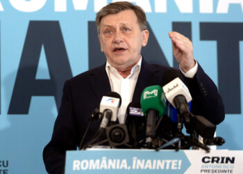 crin-antonescu:-ultima-sansa-a-scenei-politice-de-a-da-un-guvern-pro-occidental-sau-pro-european