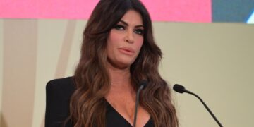 casa-alba-ia-in-calcul-retragerea-ambasadoarei-din-grecia-kimberly-guilfoyle-este-anchetata-de-departamentul-de-stat-–-hotnews.ro
