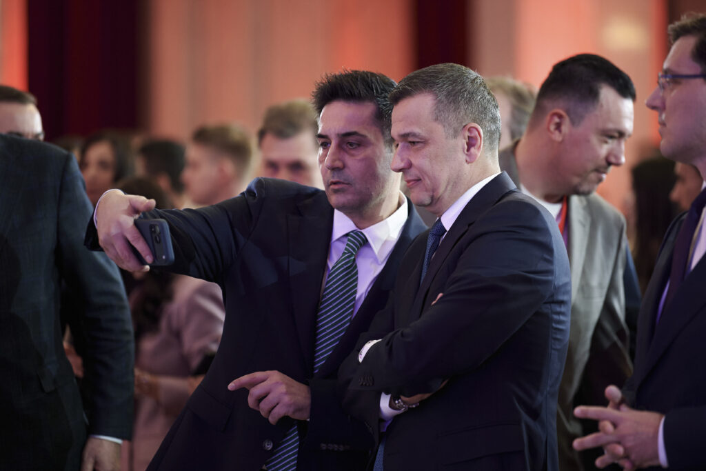 liderii-psd-decid-azi-cum-il-vor-sprijini-pe-luca-niculescu-pachetul-de-conditii-trimis-premierului-desemnat-–-hotnews.ro