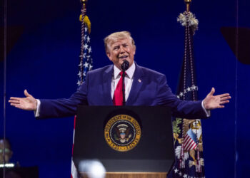 donald-trump-vrea-sa-schimbe-numele-atlanticului-sau-pacificului-in-oceanul-trump.-trebuie-sa-il-avem-inainte-sa-plec-din-functie