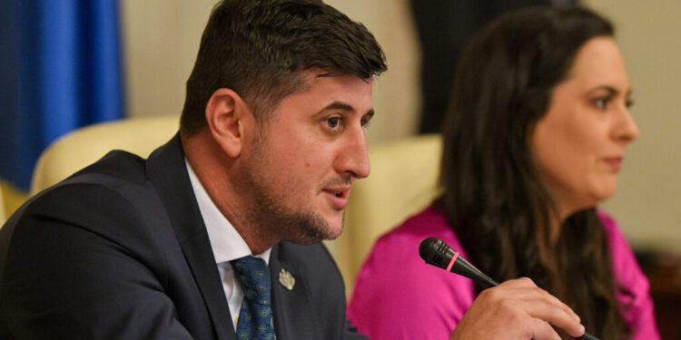 un-senator-pnl-propune-elaborarea-unei-harti-a-gazelor-pentru-potentialul-industrial