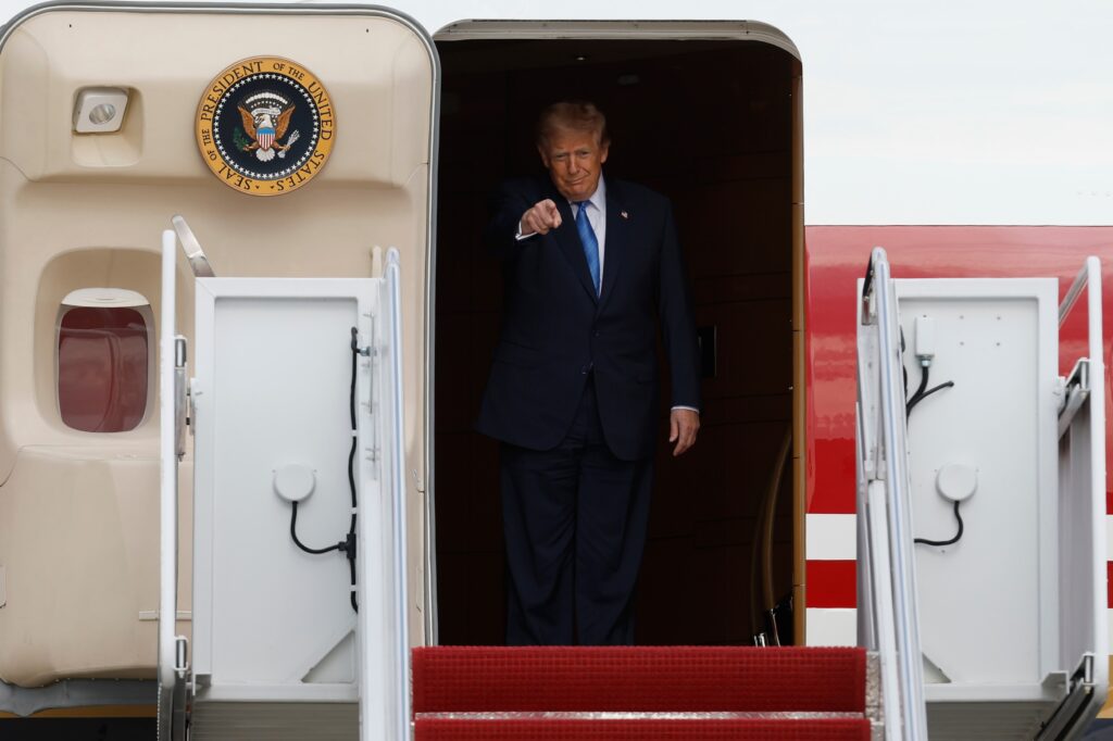 o-imagine-a-europei-in-ziua-cand-trump-a-redeschis-piata-sua-pentru-rusia-si-o-veste-buna-despre-romania-–-hotnews.ro