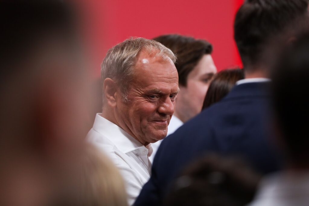 ce-fel-de-bombe-au-fost-gasite-in-apartamentul-suspectului-care-intentiona-sa-ii-asasineze-pe-donald-tusk-si-ministrul-apararii-din-polonia-–-hotnews.ro