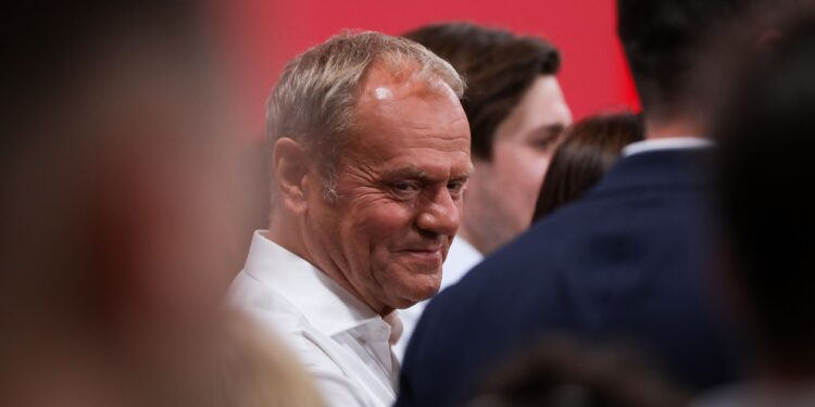 ce-fel-de-bombe-au-fost-gasite-in-apartamentul-suspectului-care-intentiona-sa-ii-asasineze-pe-donald-tusk-si-ministrul-apararii-din-polonia-–-hotnews.ro