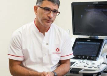 nodulii-tiroidieni-pot-fi-tratati-minim-invaziv,-fara-operatie,-prin-ablatie-cu-microunde-dr.-emin-mammadov:-se-face-cu-anestezie-locala,-fara-taieturi