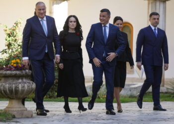 guvernul-luca-niculescu-ar-putea-fi-cel-mai-dominat-de-psd-de-la-era-dragnea.-social-democratii-ar-urma-sa-controleze-aproape-doua-treimi-dintre-ministere