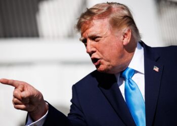 trump-rabufneste-dupa-ce-ucraina-a-reluat-atacurile-asupra-rafinariilor-rusesti:-este-o-rusine-–-hotnews.ro