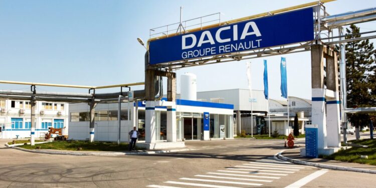 productia-dacia-a-scazut-cu-aproape-20%-in-luna-septembrie