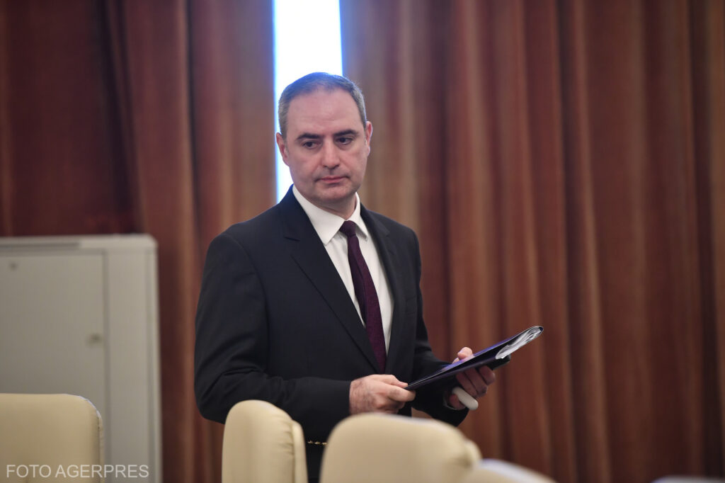 cati-bani-mai-are-romania-de-incasat-din-pnrr-decizia-finala-a-comisiei-europene-va-fi-luata-in-noiembrie-–-hotnews.ro