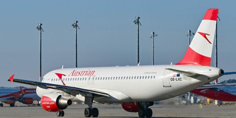 alerta-cu-bomba-intr-un-avion-de-pasageri,-la-granita-cu-romania.-avionul,-escortat-militar-pana-la-aterizarea-de-urgenta