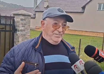e-vina-sistemului-ce-spune-bunicul-elevului-care-a-comis-atacul-cu-cutitul-la-scoala-din-bistrita-–-hotnews.ro