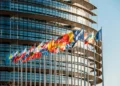avertisment-oficial,-in-plina-disputa-pe-bugetul-ue:-europa-risca-sa-plateasca-scump-dependenta-de-materii-prime-din-afara-ue.-investitiile-verzi-decid-cursa-cu-sua-si-china