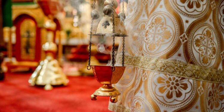 cleric-roman,-arestat-in-grecia-de-ce-era-cautat-la-nivel-european-–-hotnews.ro