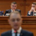 guvernul-luca-niculescu-a-fost-votat-de-parlament-romania-are-un-nou-premier-dupa-aproape-sase-luni-de-criza-politica.-rezultat:-280-de-voturi-pentru-si-58-impotriva
