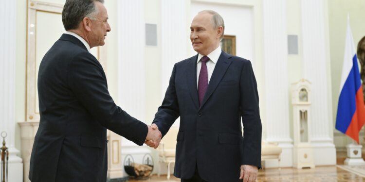 emisarul-american-steve-witkoff-se-duce-din-nou-in-rusia-ce-va-discuta-cu-putin-–-hotnews.ro