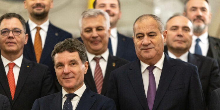 presa-internationala-avertizeaza:-linistea-politica-din-romania-ar-putea-dura-doar-sase-luni.-ce-scrie-despre-guvernul-luca-niculescu