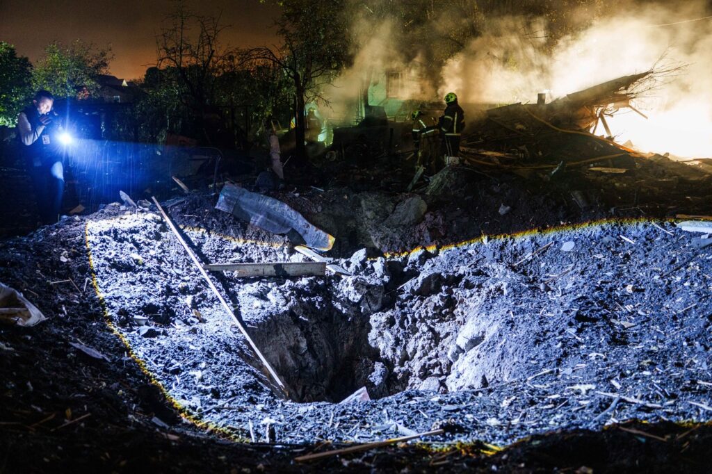 noapte-de-foc-la-kiev-si-moscova-in-pline-negocieri-de-pace-mediate-de-sua-rusii-si-ucrainenii-s-au-bombardat-reciproc-–-hotnews.ro