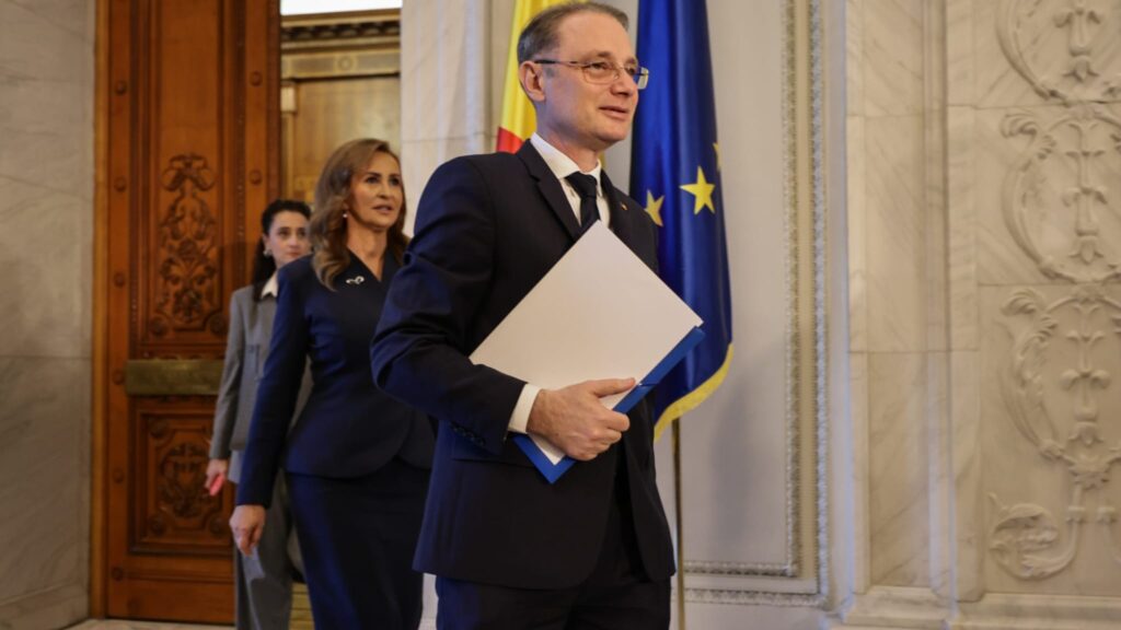 cine-este-mihaela-ilincuta-stefan-simion,-directorul-de-cabinet-al-premierul-luca-niculescu